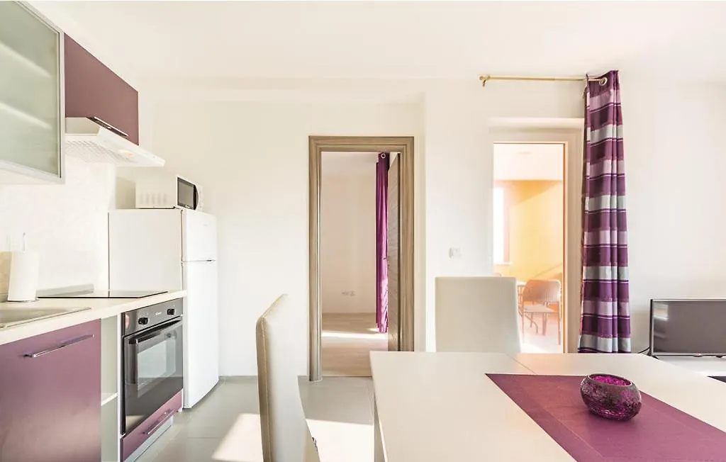 Apartments Sun Премантура