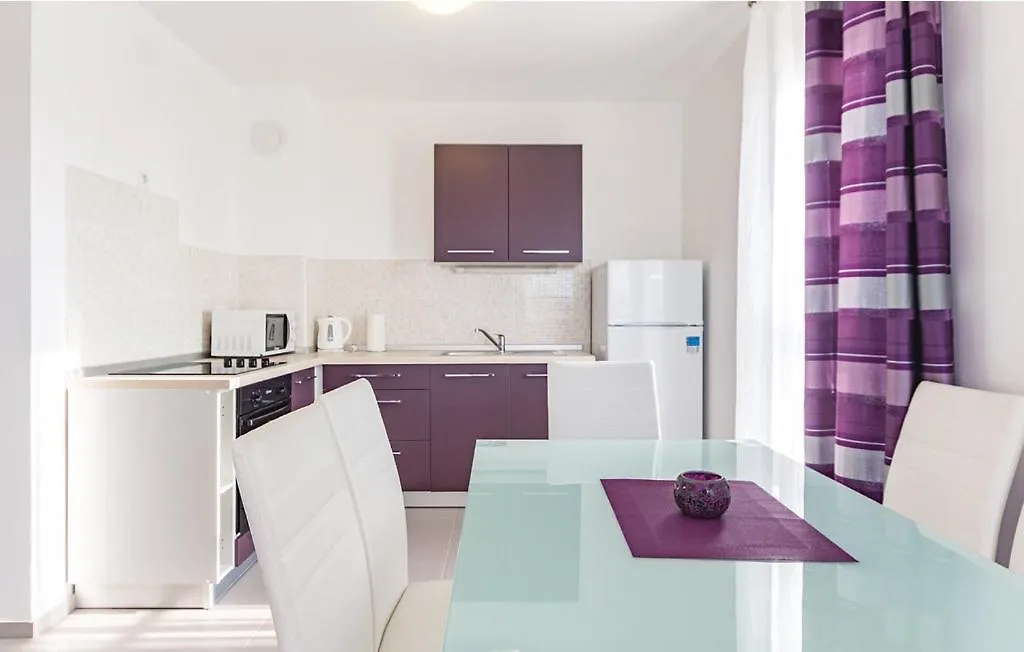 Apartments Sun Премантура 0*,  Хорватия