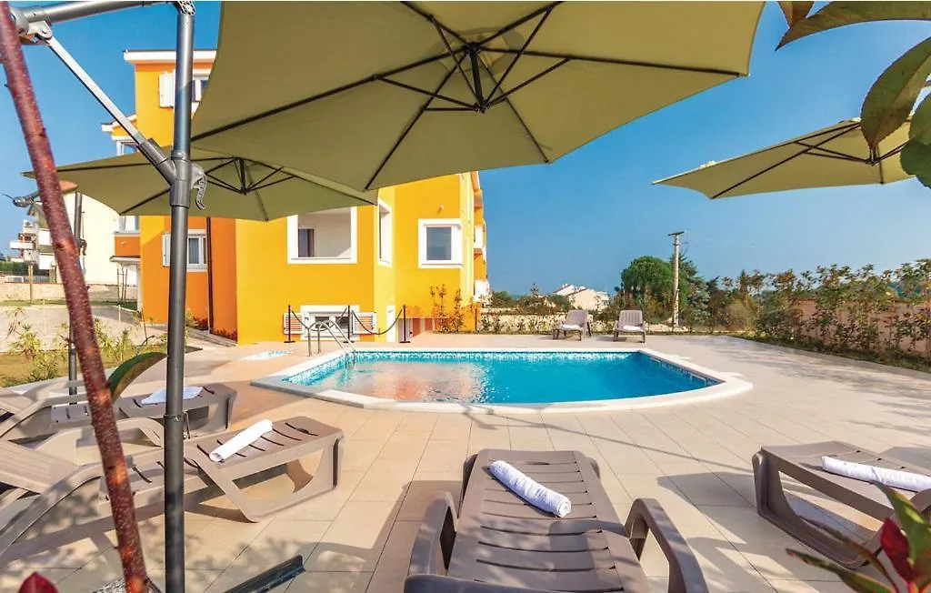 Apartments Sun Премантура